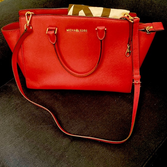 Michael - Michael Kors Deep Red Selma Handbag w Adjustable Cross Body Strap, Bag - Picture 1 of 14